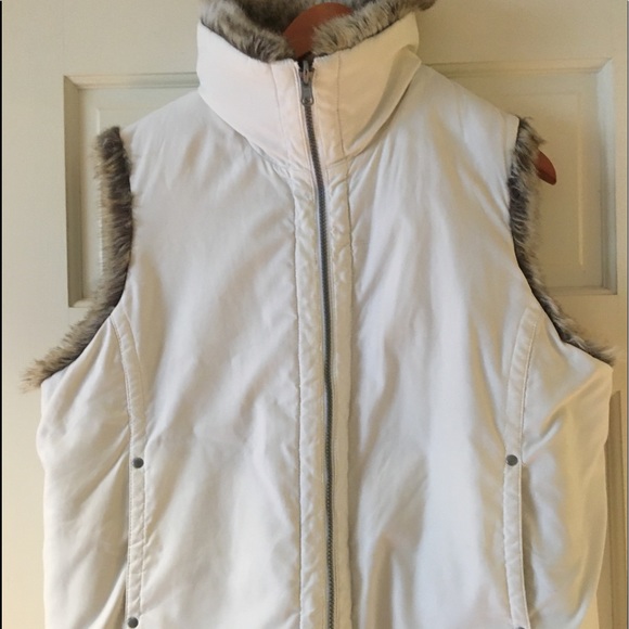 Weatherproof Jackets & Blazers - Reversible winter vest